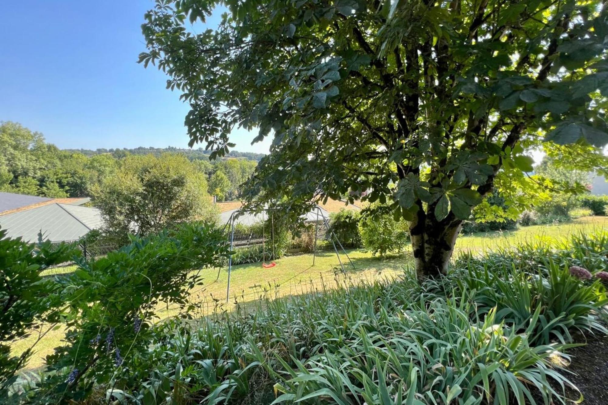 Villa La Baronnie - 11 Pers - Proche Brive -Jardin Ussac Luaran gambar